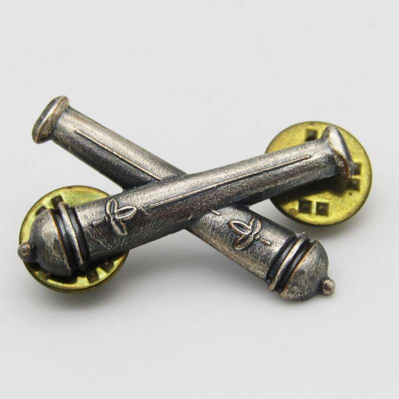 Pair of SAWTF artillery collar badges