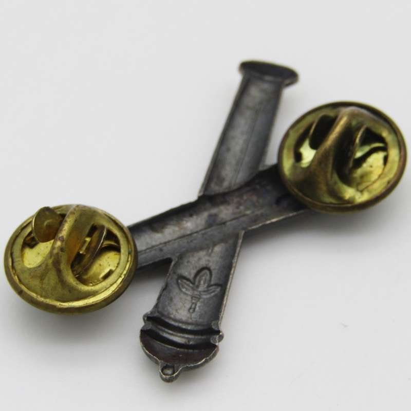 Pair of SAWTF artillery collar badges