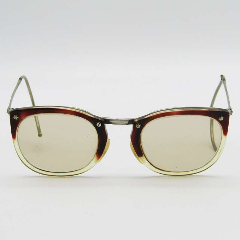 Pair of vintage glasses in case