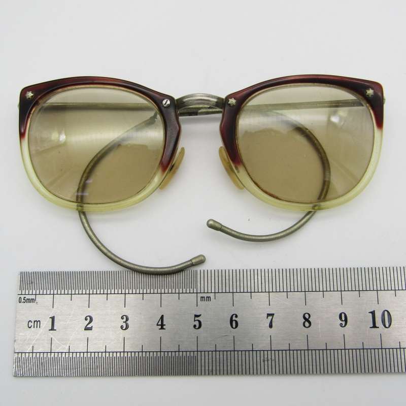 Pair of vintage glasses in case