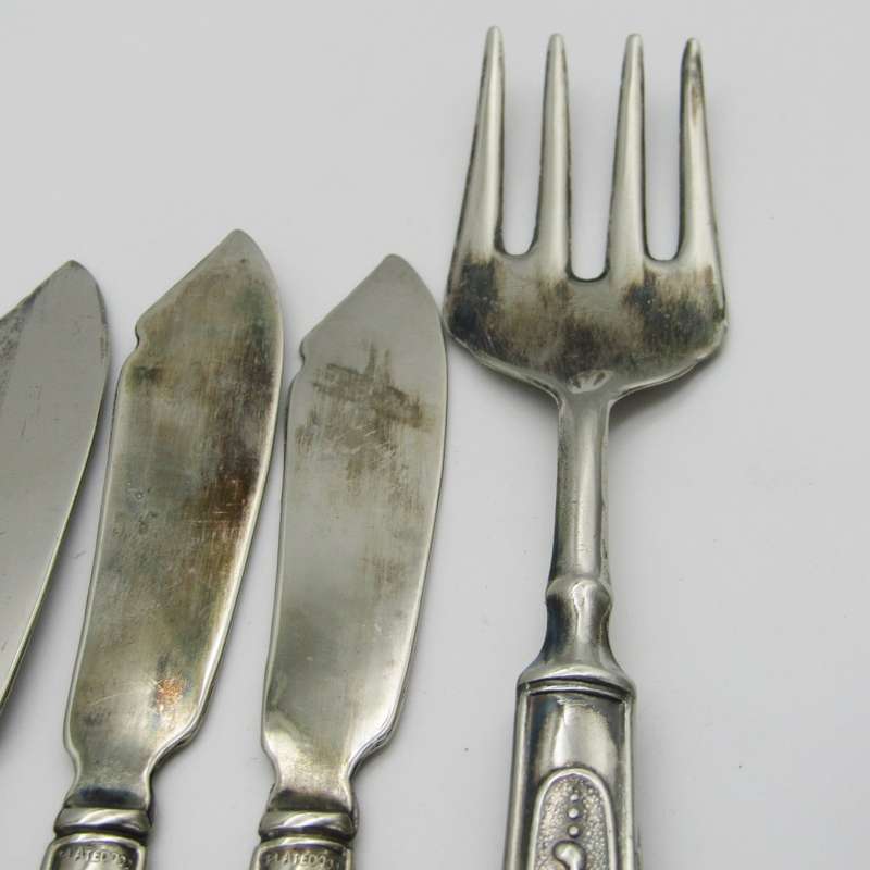 Vintage fish serving set for 6 in box