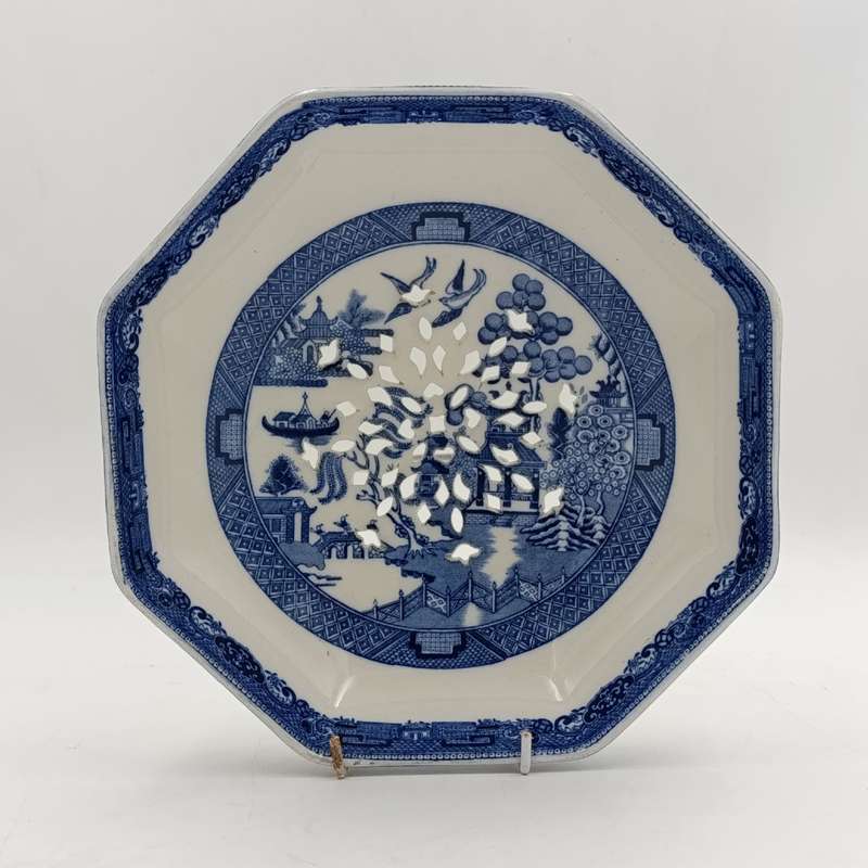 Antique Wedgwood octagonal porcelain fruit bowl