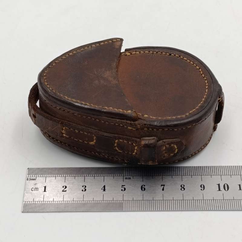 WW1 S.Mordan and Co. 1918 field pocket compass - working - glass cracked - in leather pouch