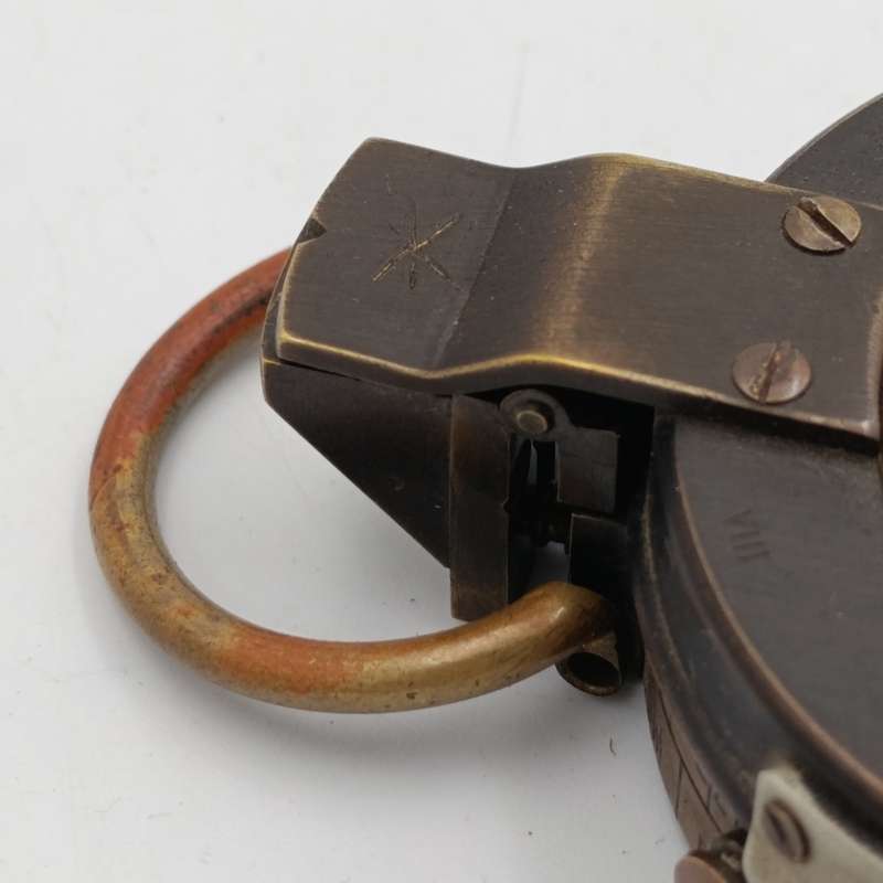 WW1 S.Mordan and Co. 1918 field pocket compass - working - glass cracked - in leather pouch