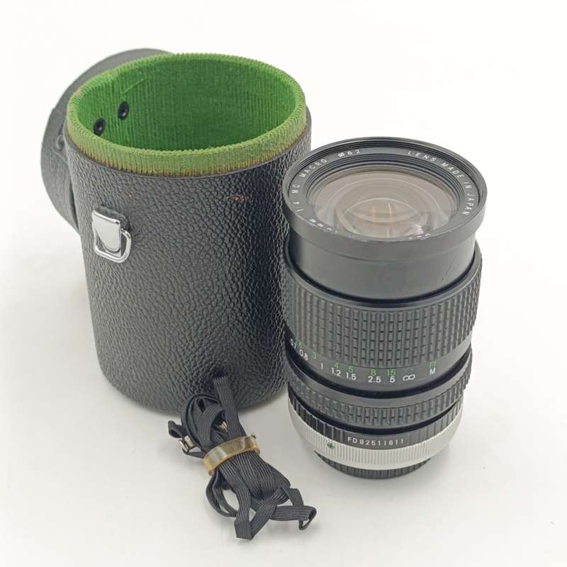 Vintage Cosina 28-70mm 1:4 MC Macro lens - lens is clean