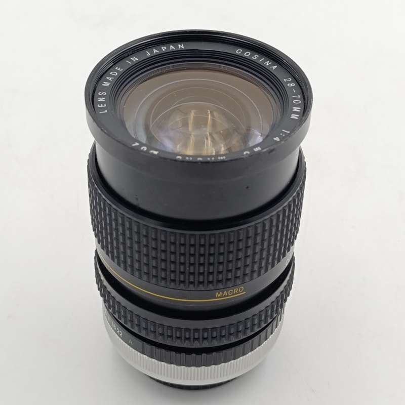 Vintage Cosina 28-70mm 1:4 MC Macro lens - lens is clean
