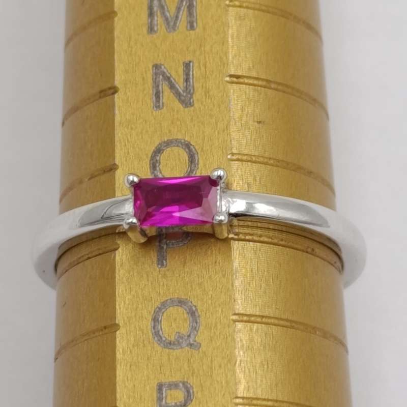 Sterling silver ring with pink stone - size p - 1.6g