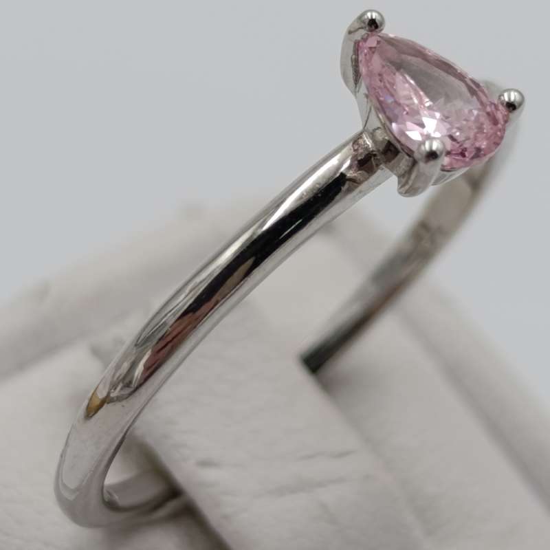 Cute Sterling silver ring with teardrop shaped pink stone - size R - 1.9g
