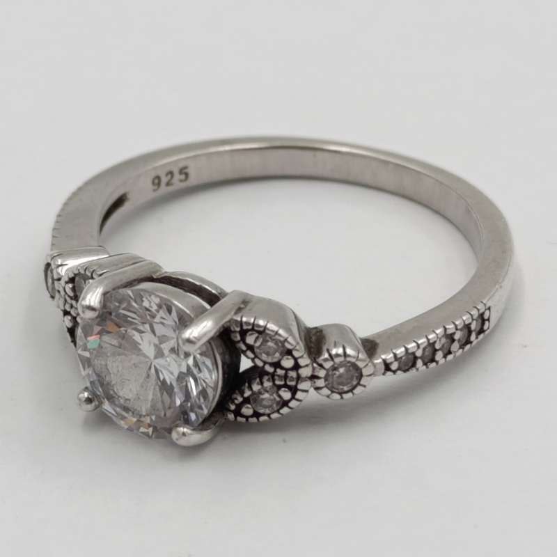 Beautiful silver wedding band set - infinity band and ring with large clear stone - size O - 4.2g