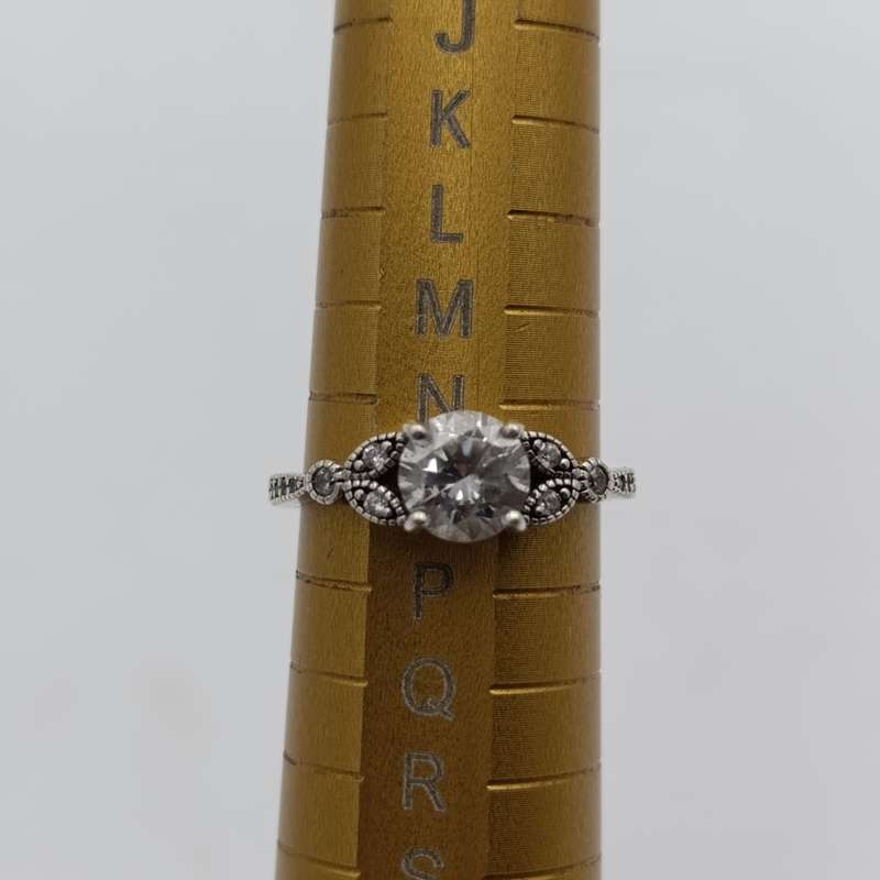 Beautiful silver wedding band set - infinity band and ring with large clear stone - size O - 4.2g
