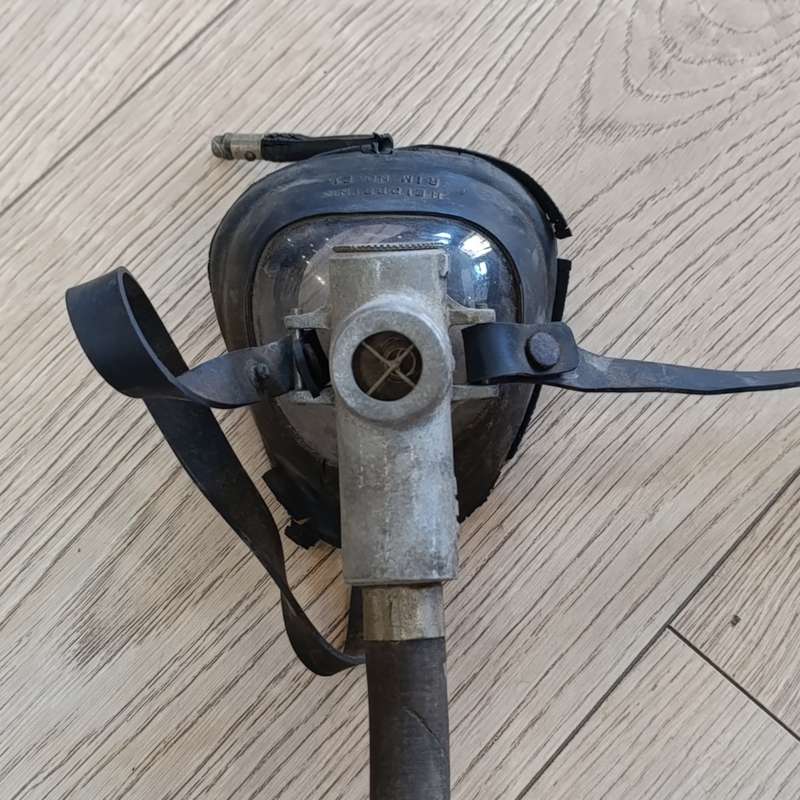 Antique 1920`s Mine Safety H-H Inhalator appliance in case with gasmask
