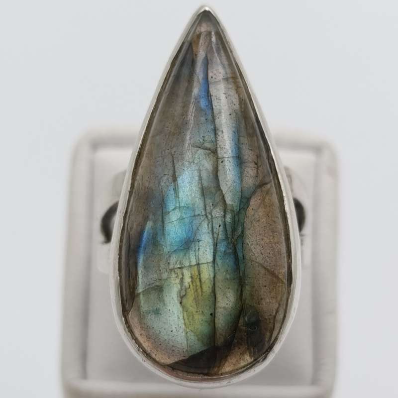 Vintage sterling silver ring with moonstone - weighs 14.4g - size M 1/2