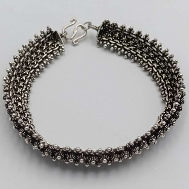 Beautiful design sterling silver bracelet - length 19cm - weighs 22.7g
