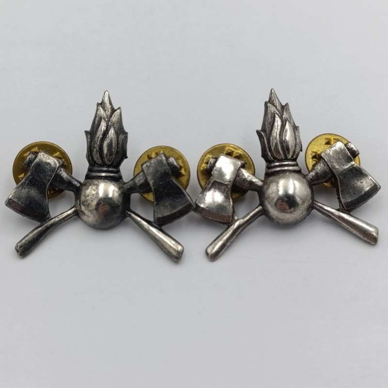 Pair of SWATF Engineers collar badges