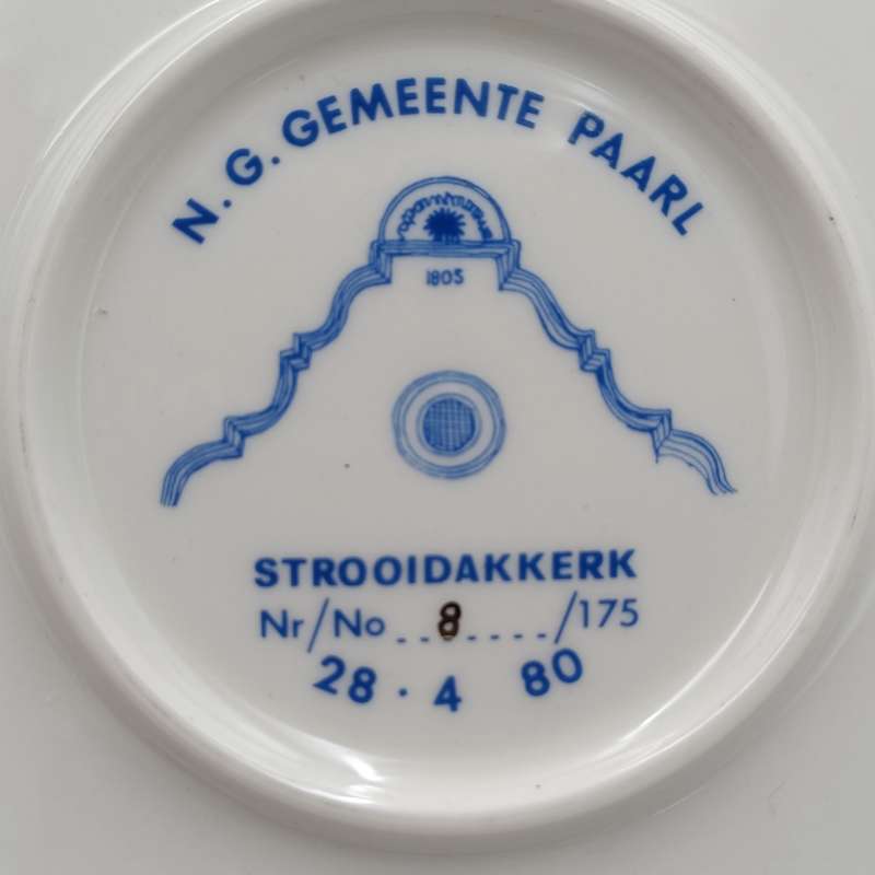 N.G Gemeente Paarl Strooidakkerk porcelain plate - No. 8 of 175 - Rare piece