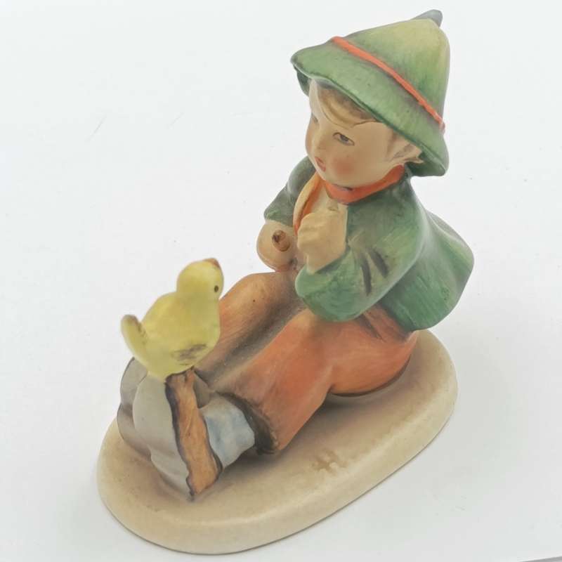 Vintage Goebel Hummel Singing Lesson figurine - finger missing
