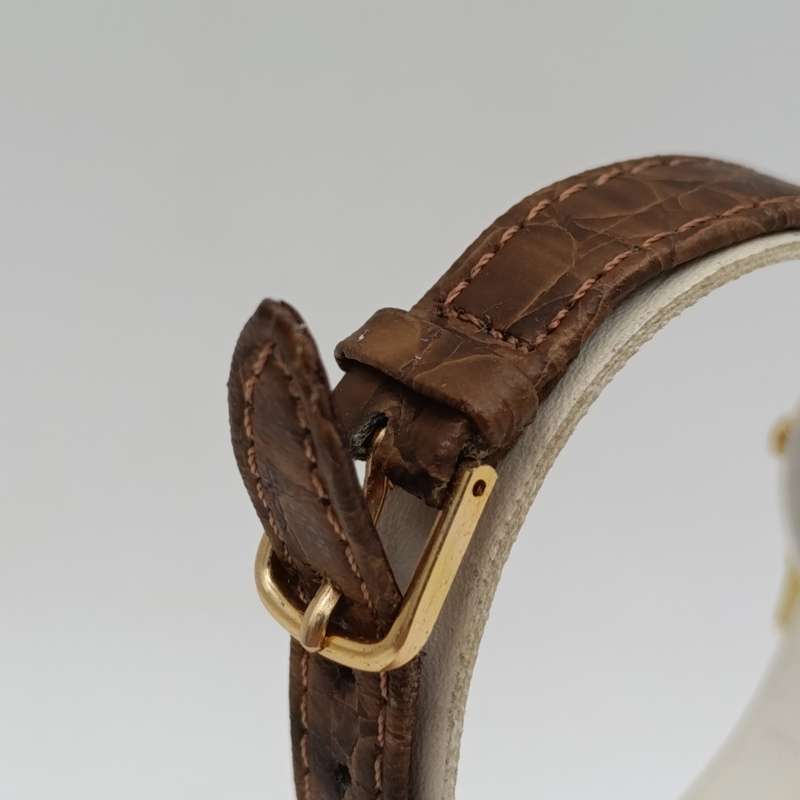 Anchor Life advertising quartz ladies watch in pouch working