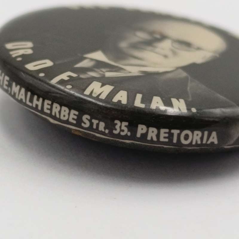 Vintage Dr D.F. Malan - Ons Eerste Minister lapel tinnie pin badge