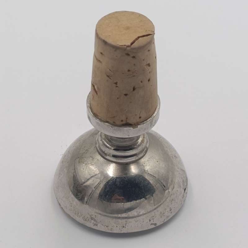 Silverplated wine stopper with mother of pearl inlay