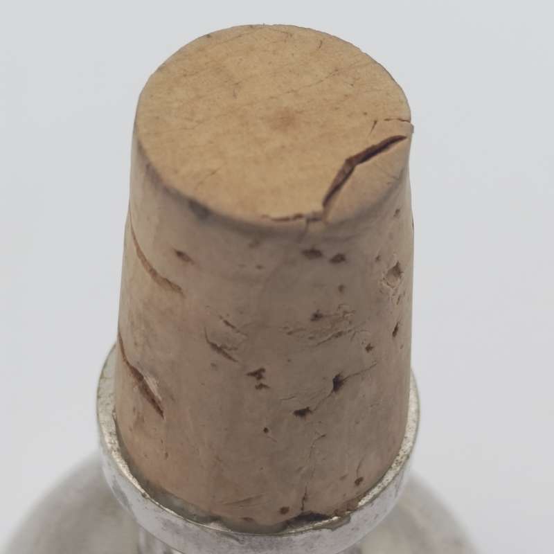 Silverplated wine stopper with mother of pearl inlay