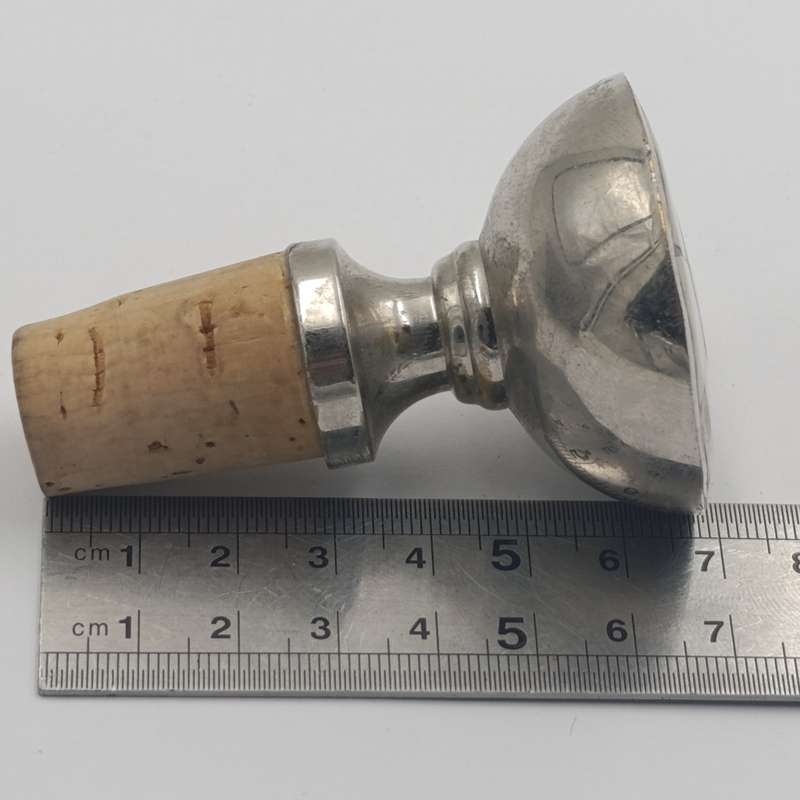Silverplated wine stopper with mother of pearl inlay