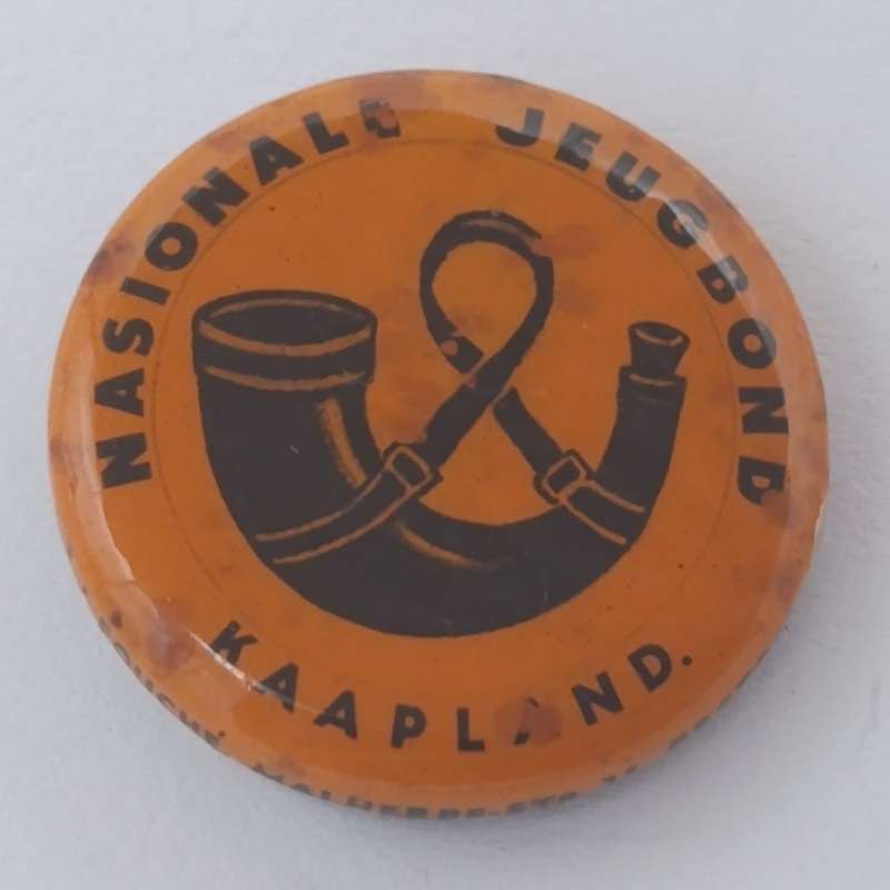 Vintage Nasionale Jeugbond Kaapland tinnie pin badge