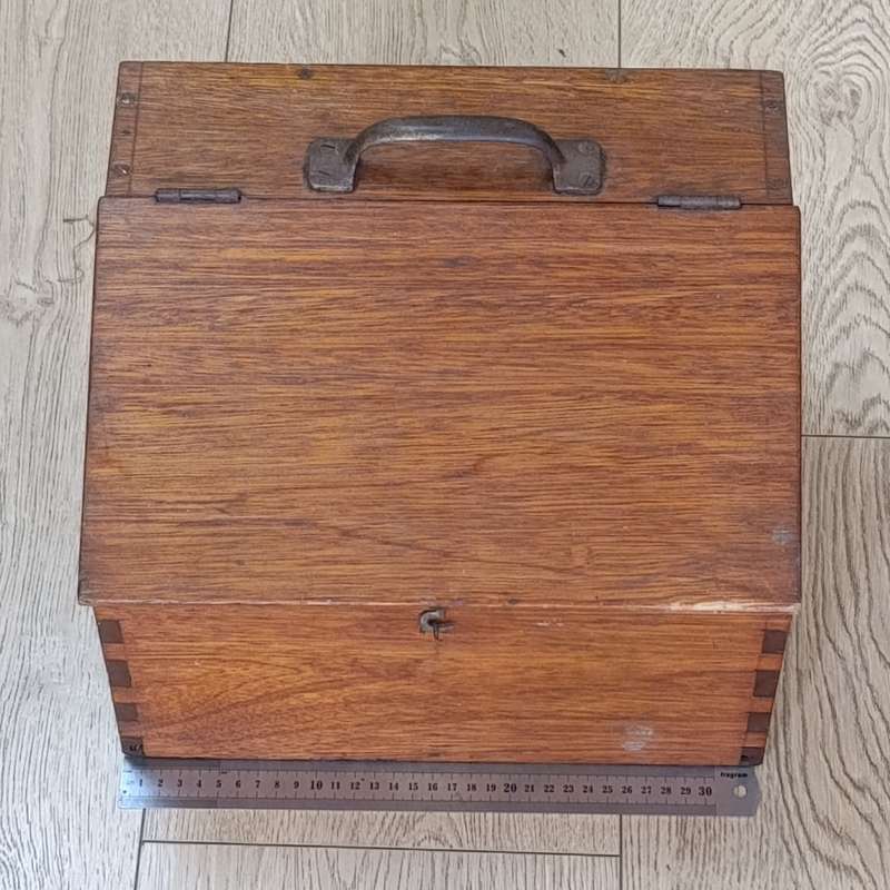 Antique wooden Shooting case with accessories