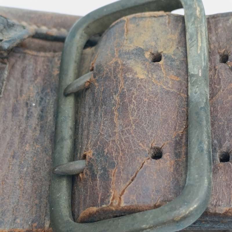 Boer War 1889 Pattern Leather ammo bandolier -10-10-5-5-10-10 configuration - length 143cm