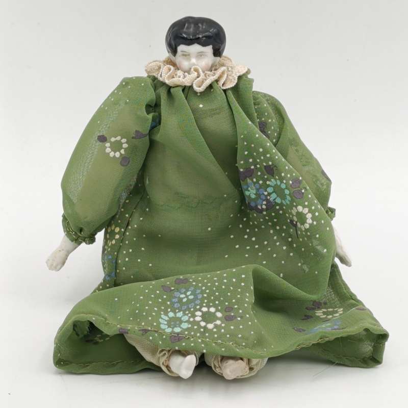 Antique doll  rosy cheeks 18cm long - late 1800's