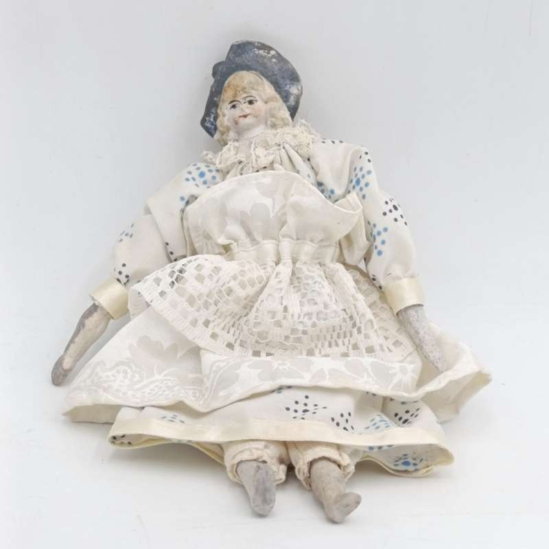 Antique German Bisque doll late 1800's - 20cm long