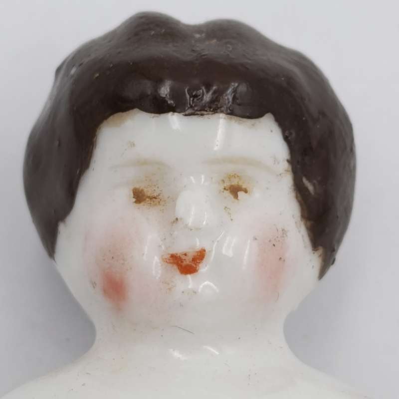 Antique Brown hair rosy cheeks doll - 18cm long