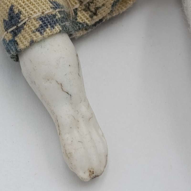 Light brown hair german antique doll - 17 cm long
