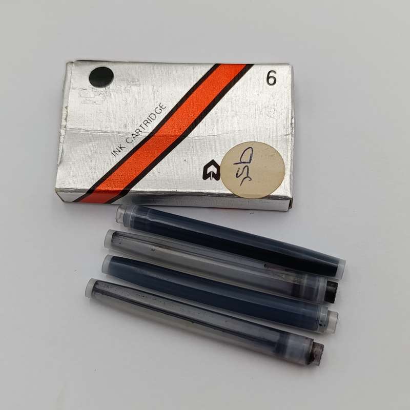 The Revolutionary Versatile Cathay pen in case with various tips