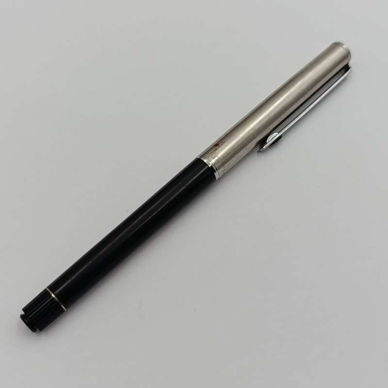 The Revolutionary Versatile Cathay pen in case with various tips