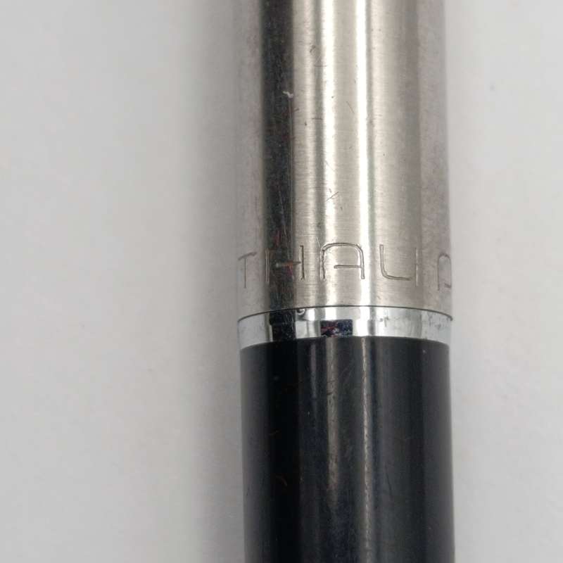 The Revolutionary Versatile Cathay pen in case with various tips