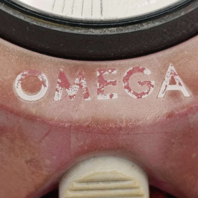 Vintage Omega 10 minute mechanical stopwatch in omega casing - working