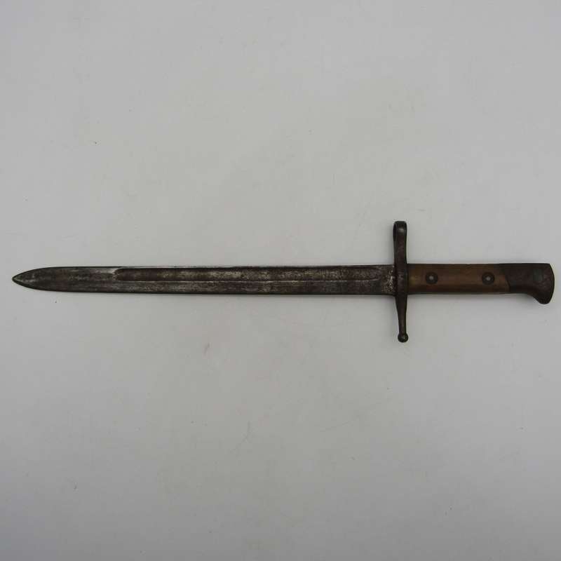 Italian M1891 Mannlicher Carcano rifle bayonet with sheath - Sheath brass is loose