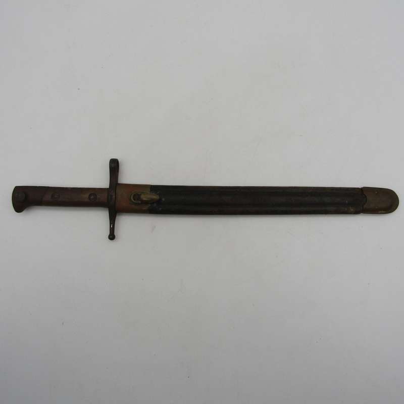 Italian M1891 Mannlicher Carcano rifle bayonet with sheath - Sheath brass is loose