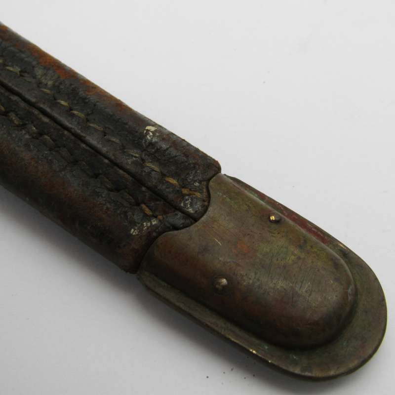 Italian M1891 Mannlicher Carcano rifle bayonet with sheath - Sheath brass is loose