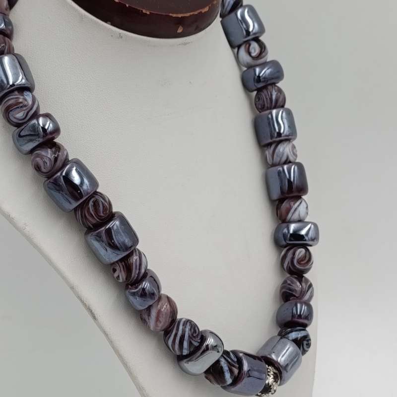 Beautiful pottery and glass beads necklace - length 47cm