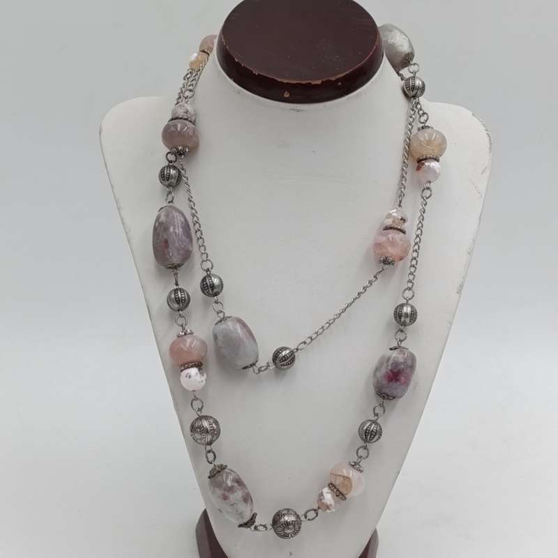 Lepidolite and glass beads necklace - length 91cm
