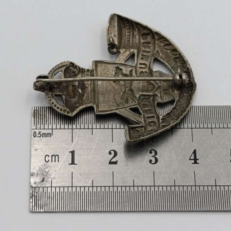 WW2 Durban light Infantry badge with pin