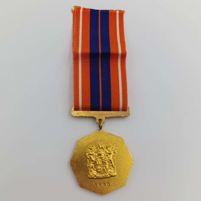 SADF Pro Patria #5660 medal issued to Cavalier GH Luttig - Swivel type  with very low number