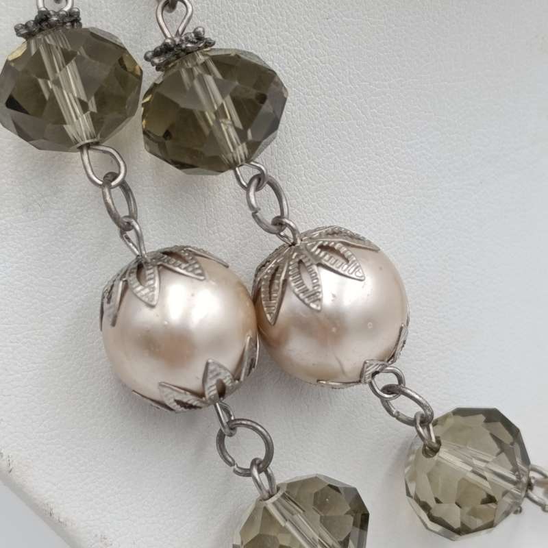Glass Pearl and crystal necklace - length 82cm
