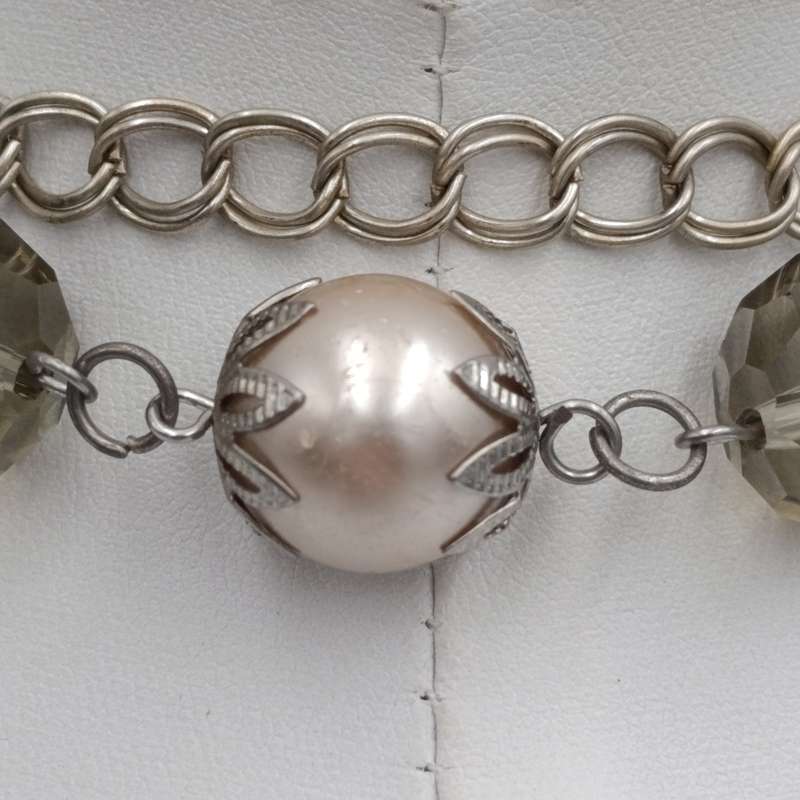Glass Pearl and crystal necklace - length 82cm