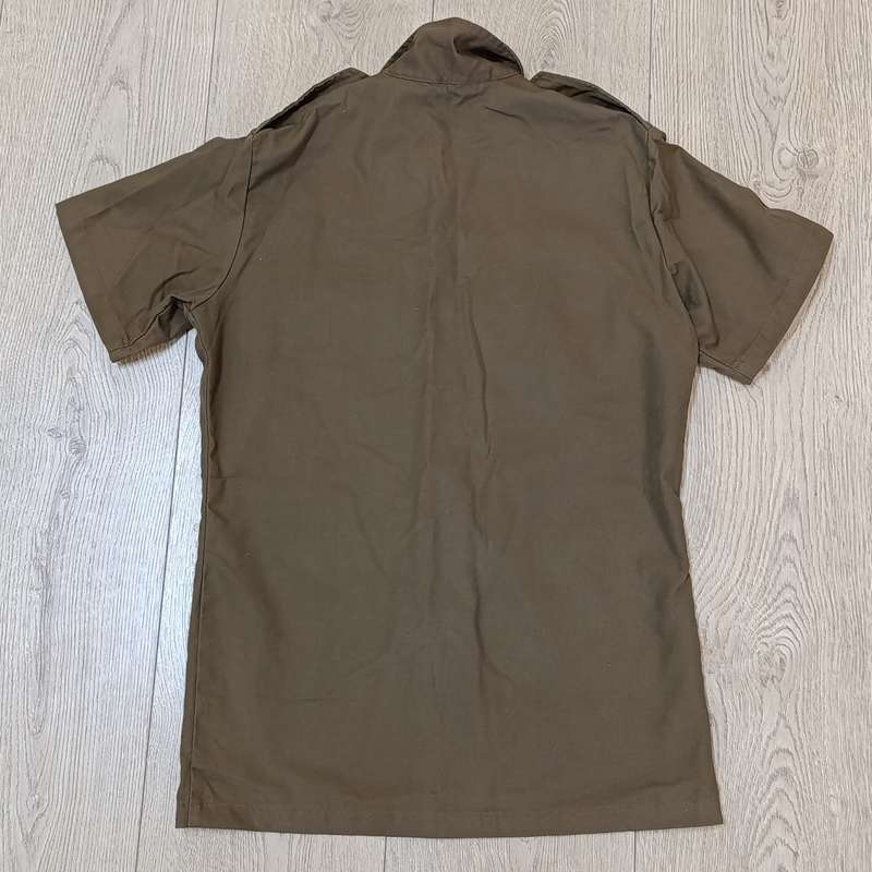 SADF Nutria short sleeve shirt - size medium