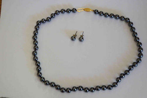 Hematite necklace with earrings as per photo - length 23.5cm