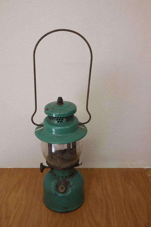 Coleman " Sunshine of the night " paraffin lamp as per photo