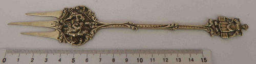 Hallmarked Silver fork - as per photo(price reduced with R50)