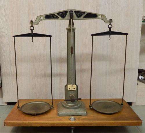 Satorius-Werke balancing scale - Made in German  -  PICK UP ONLY - as per photo
